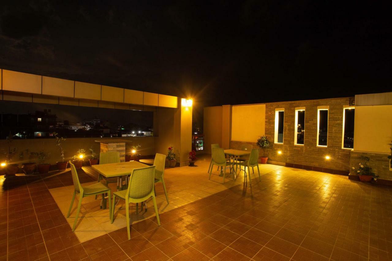 Hotel Lake Paradise Pokhara Eksteriør bilde