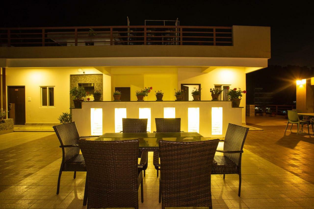 Hotel Lake Paradise Pokhara Eksteriør bilde