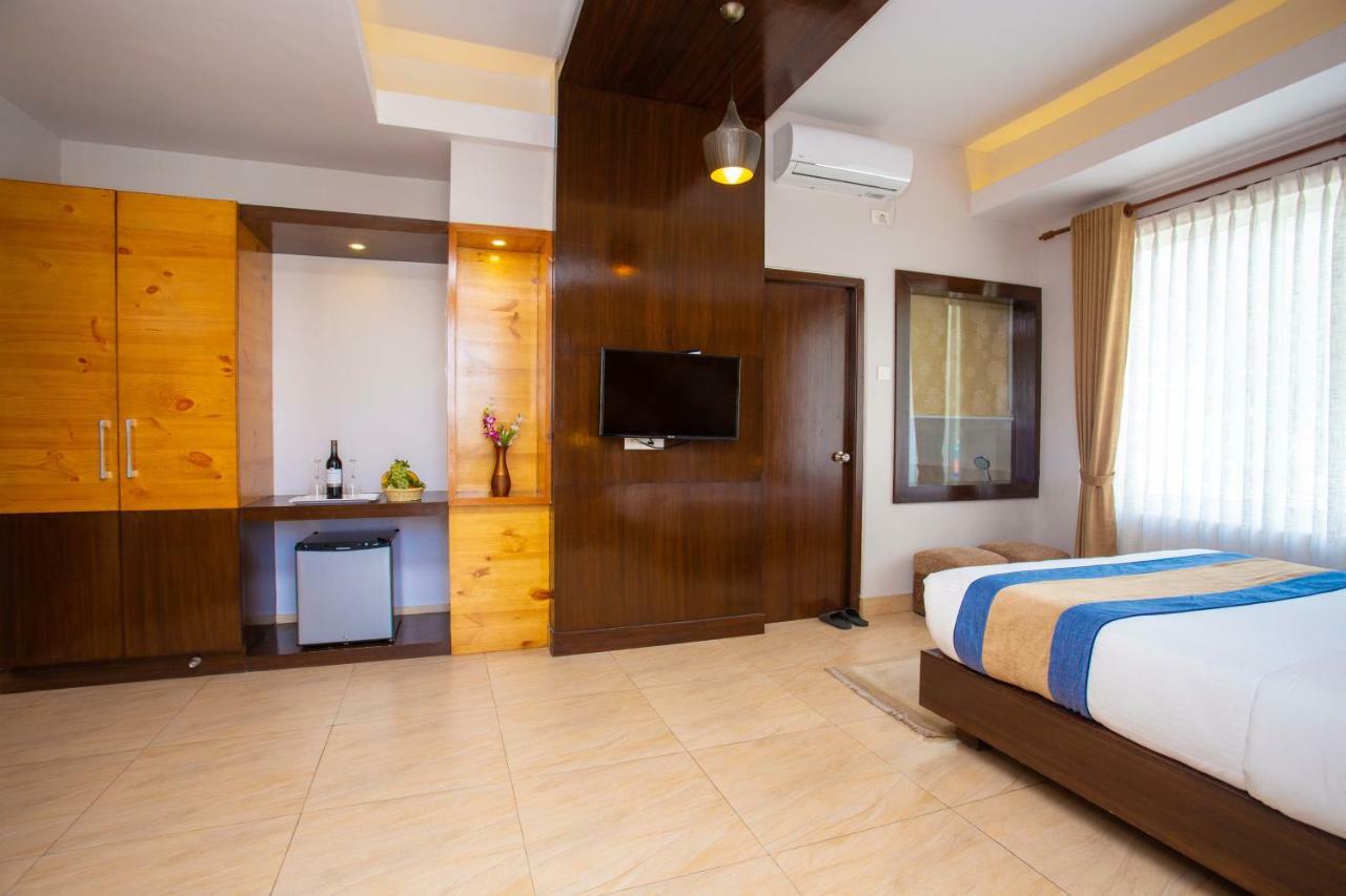 Hotel Lake Paradise Pokhara Eksteriør bilde